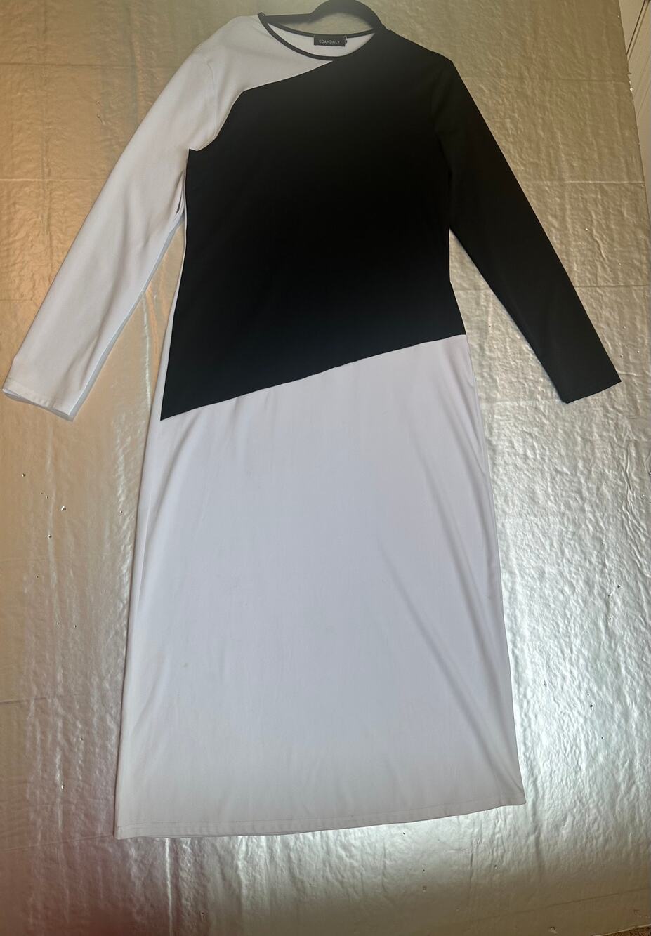 KOANDAILY 2XL Black White Colorblock Stretch Maxi Dress